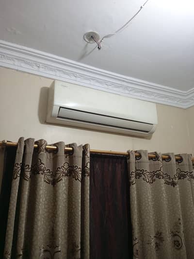 Gree inverter split Ac 1.5 ton