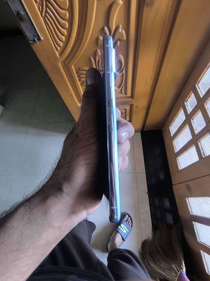 Google Pixel 8 Pro 11