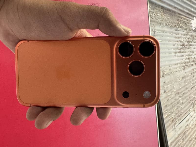 Apple iPhone 17 Pro 0