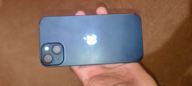 Apple iPhone 13