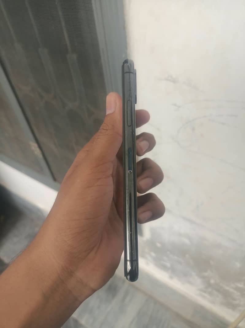 Apple iPhone X 1