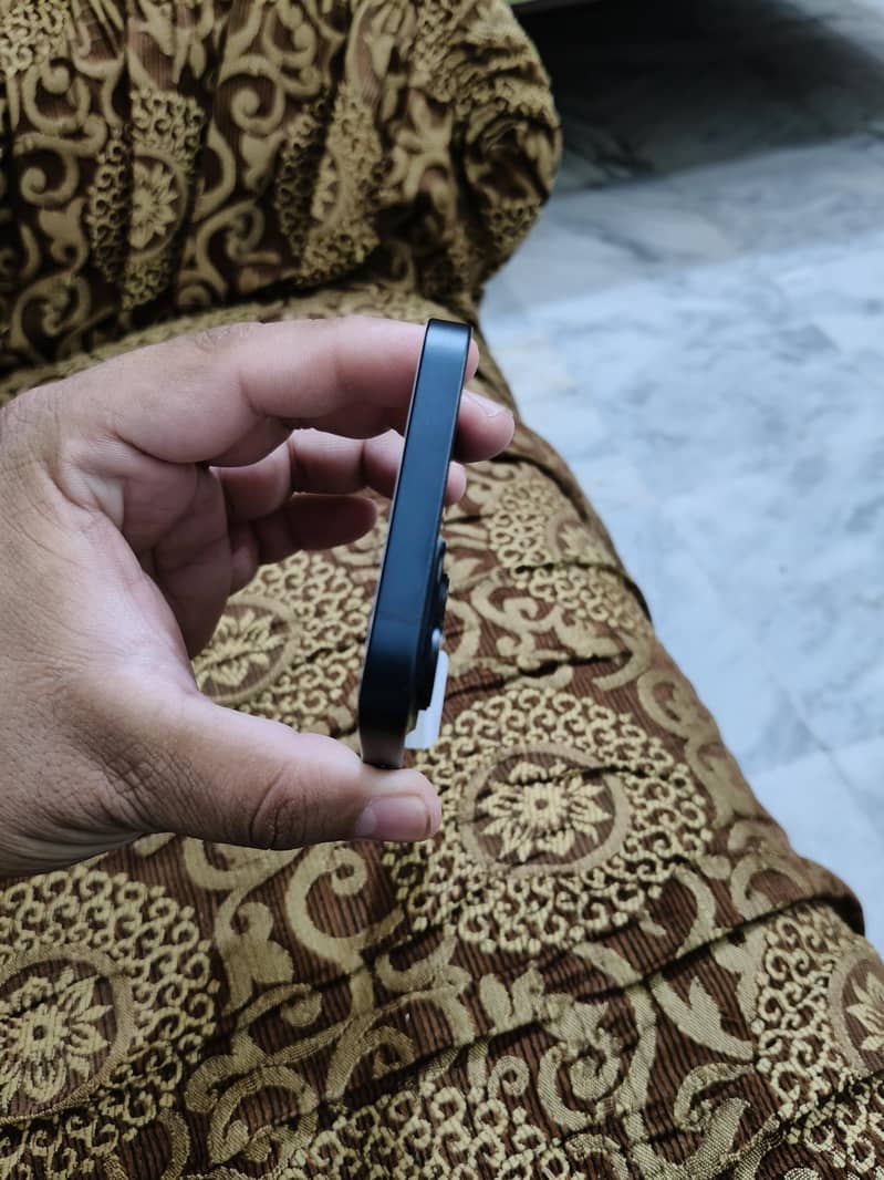 Iphone 13 2