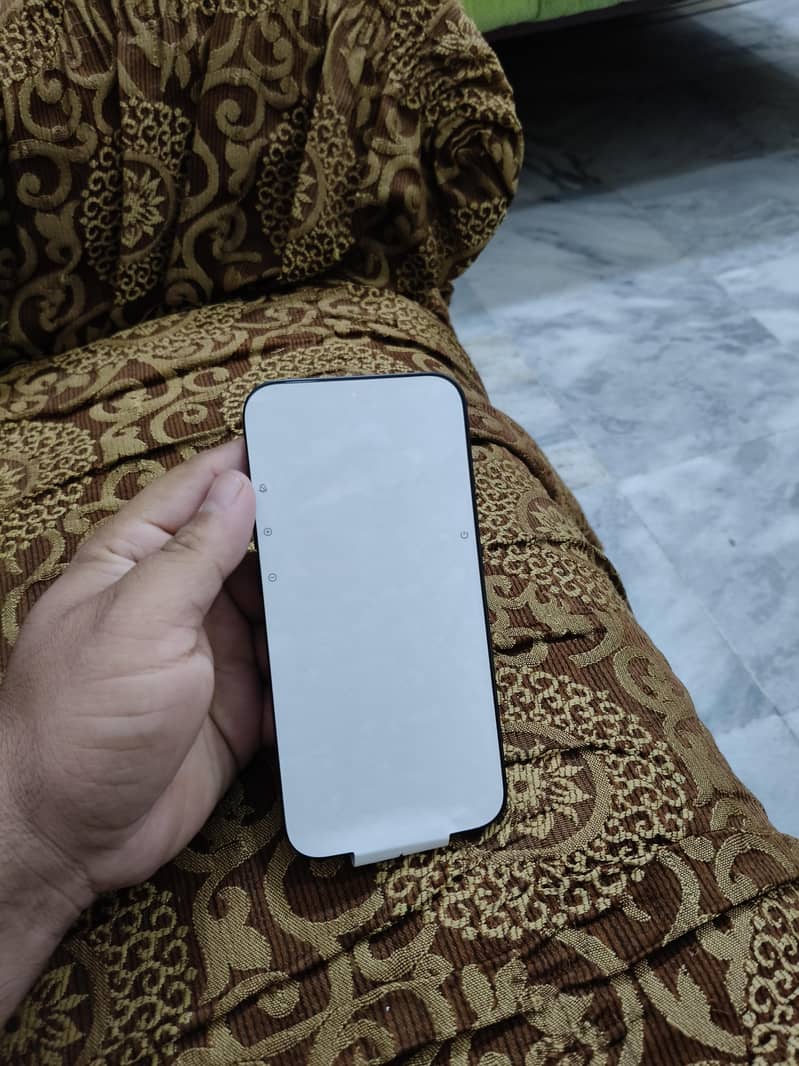 Iphone 13 3