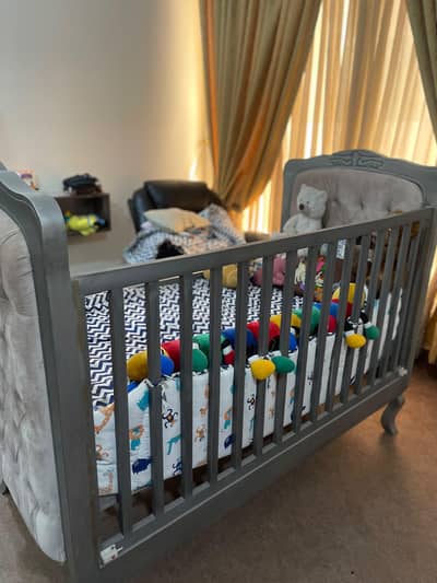 baby crib