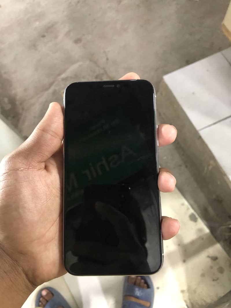 Apple iPhone 11 Pro 8