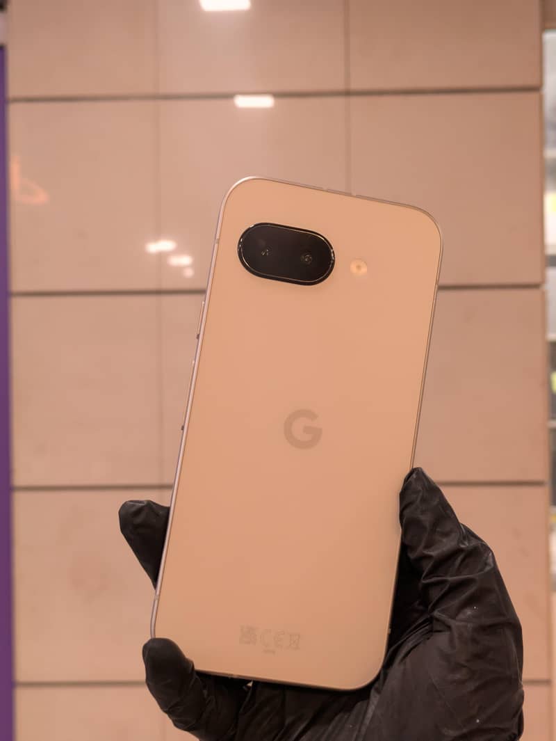Google Pixel 9 4