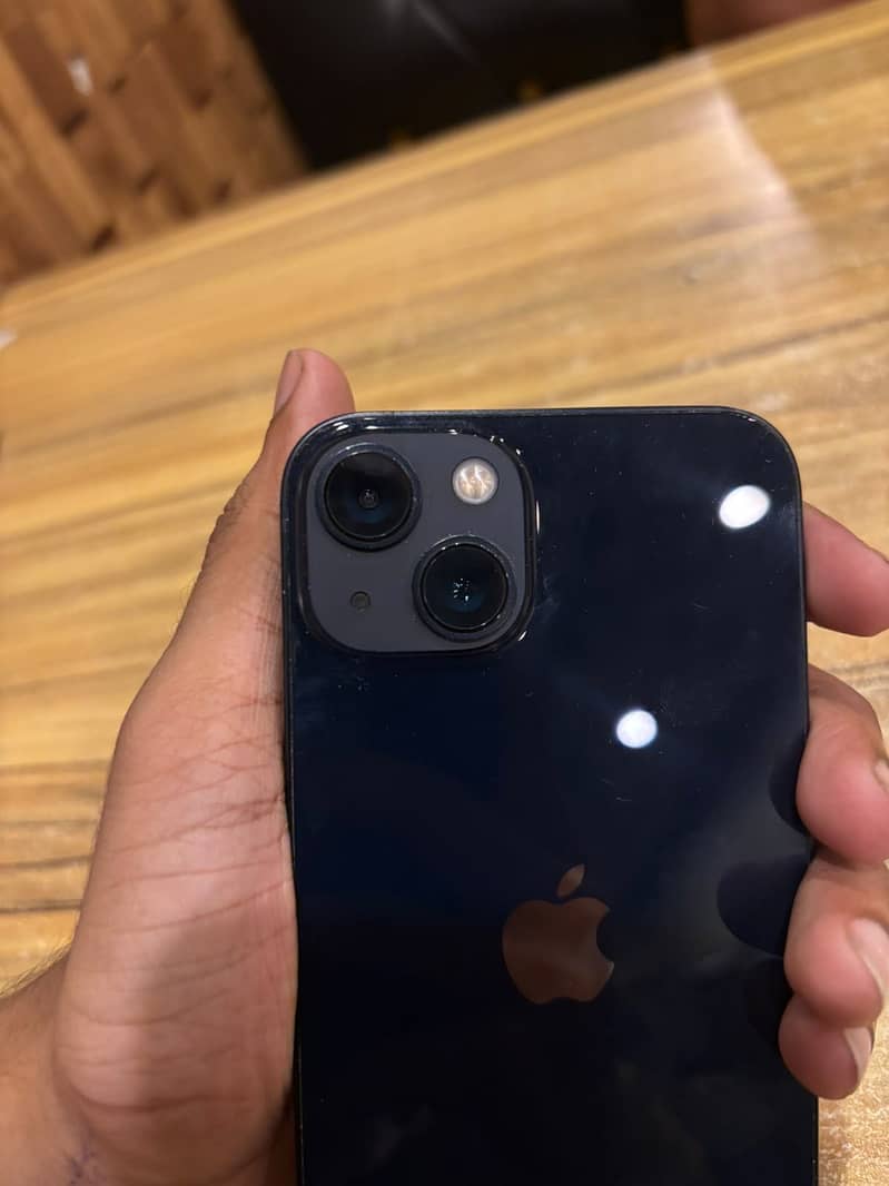Apple iPhone 13 3