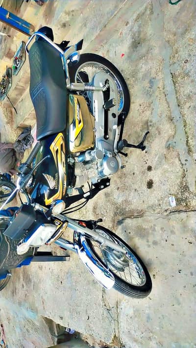 Honda 125 black gold salif start 2026 model