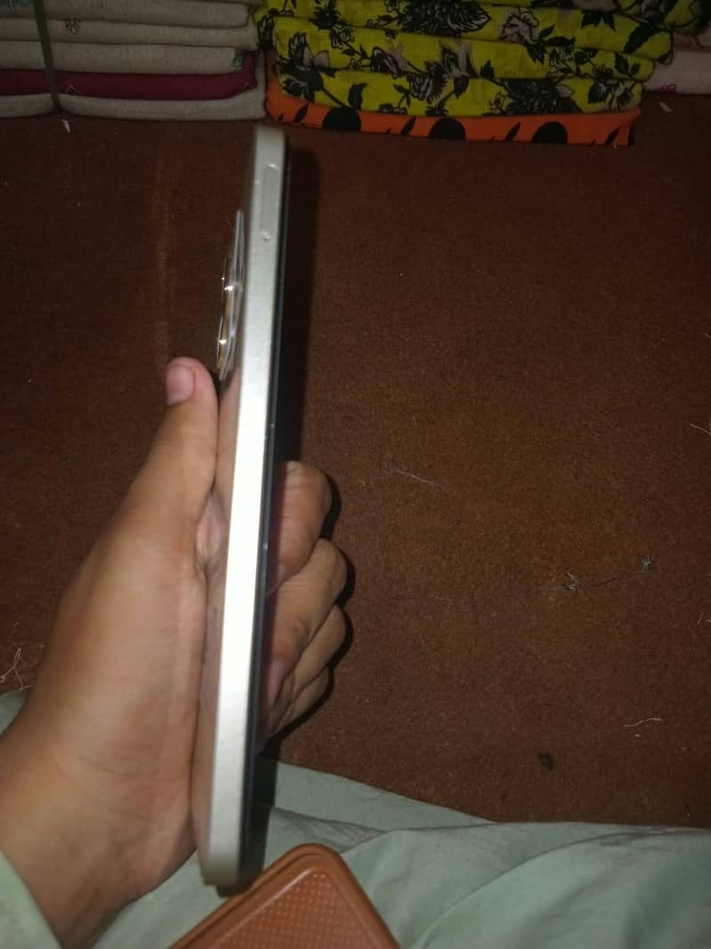 Realme C53 2