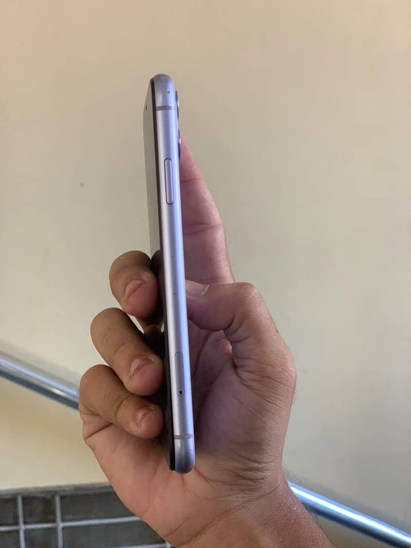 Apple iPhone 11 2