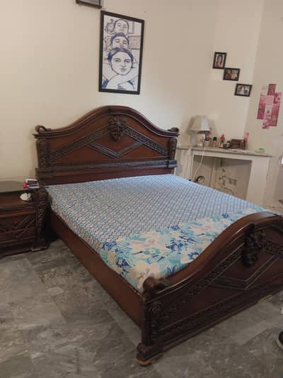 Excellent quality king size bed