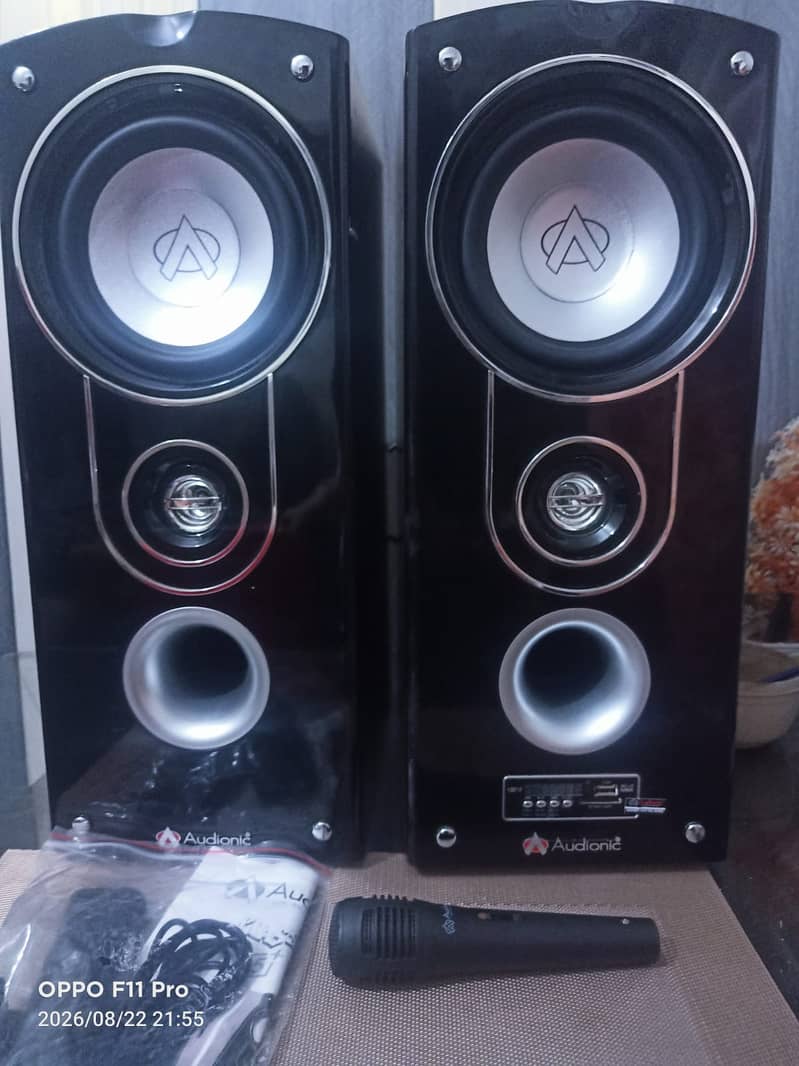 Speakers 0