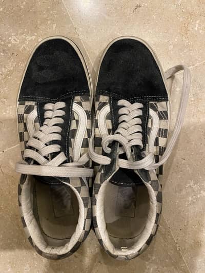 VANS Black & White Checkered Sneakers – Size 40 EU