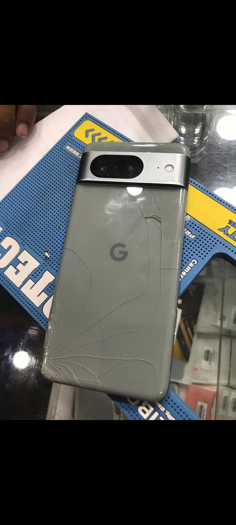 Google Pixel 8 6