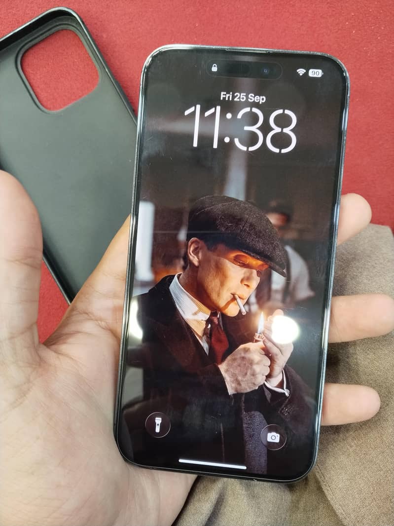 Apple iPhone 14 Pro Max 4