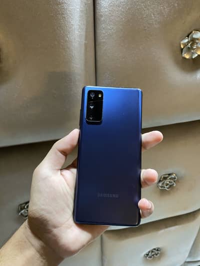 Samsung Mobile S20 FE