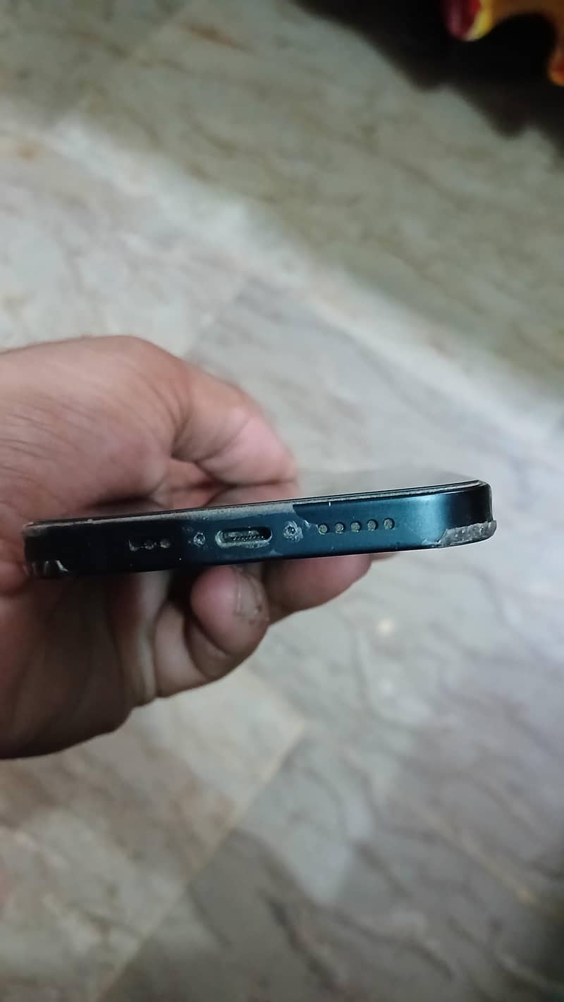 Apple iPhone 14 2