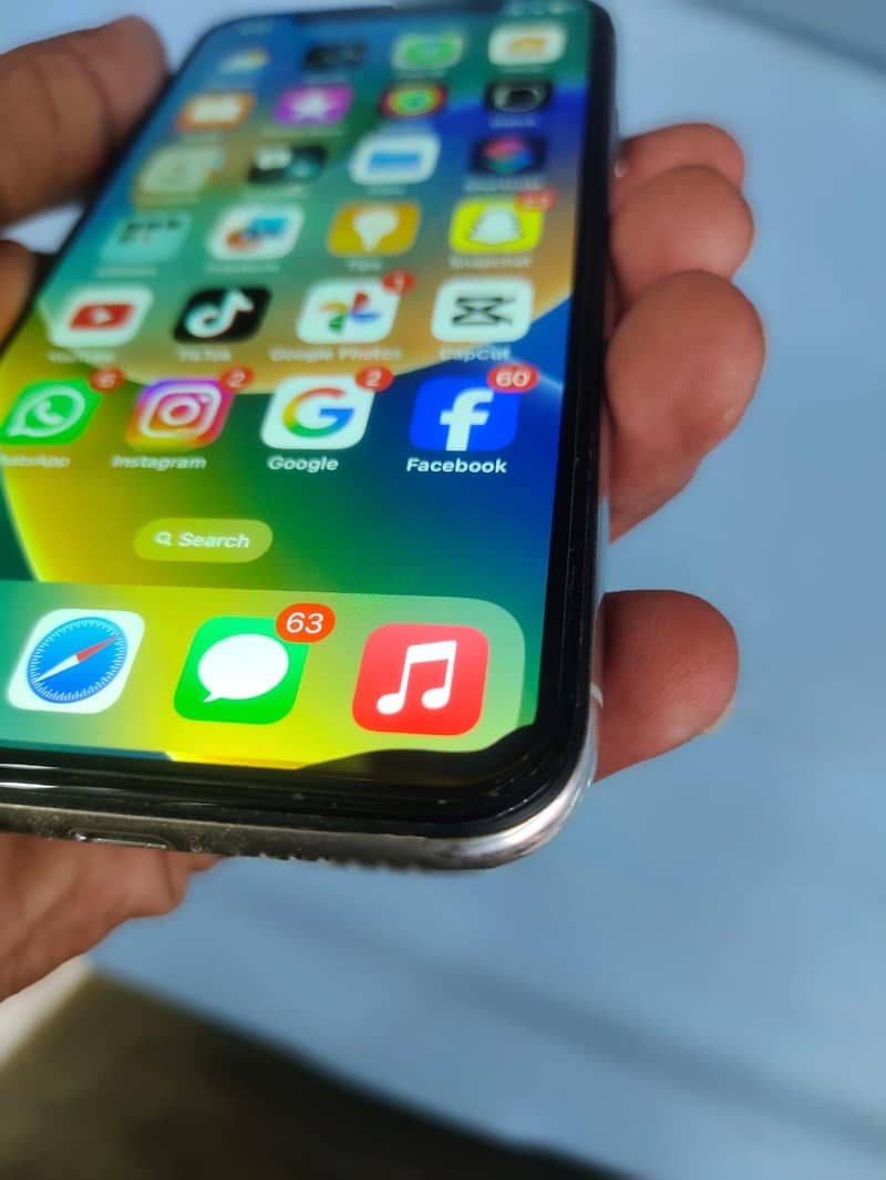 Apple iPhone X 5