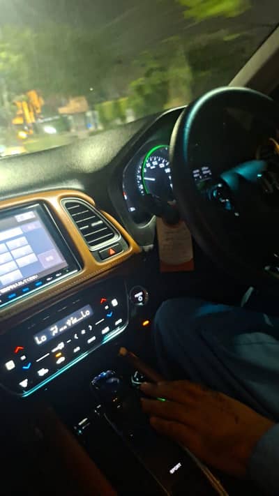 Honda Vezel 2016