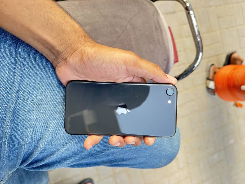 Apple iPhone SE 4