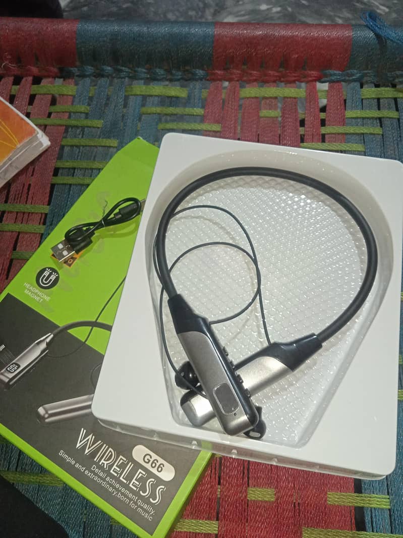 Neck Headset 2