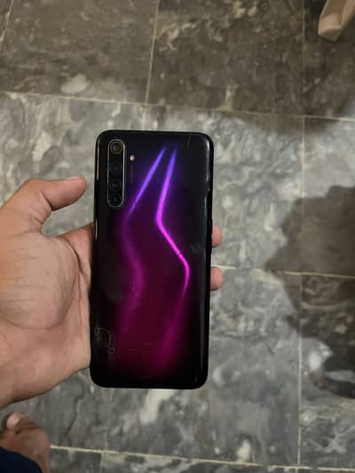 Realme 6pro 8 128 gb snap dragon 720 g processor. . . . . . contact no (03