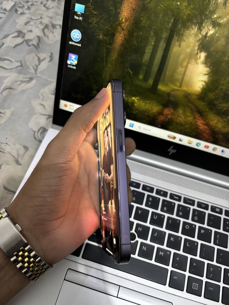 Apple iPhone 14 Pro 1