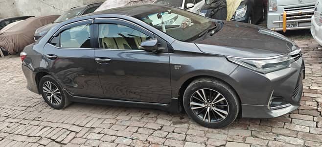 Toyota Altis Grande 2017