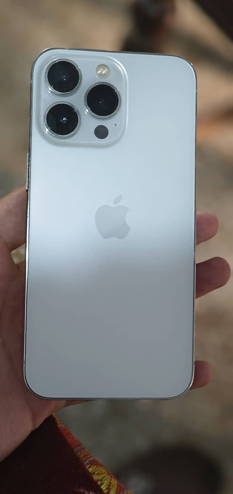 Apple iPhone 13 Pro 4