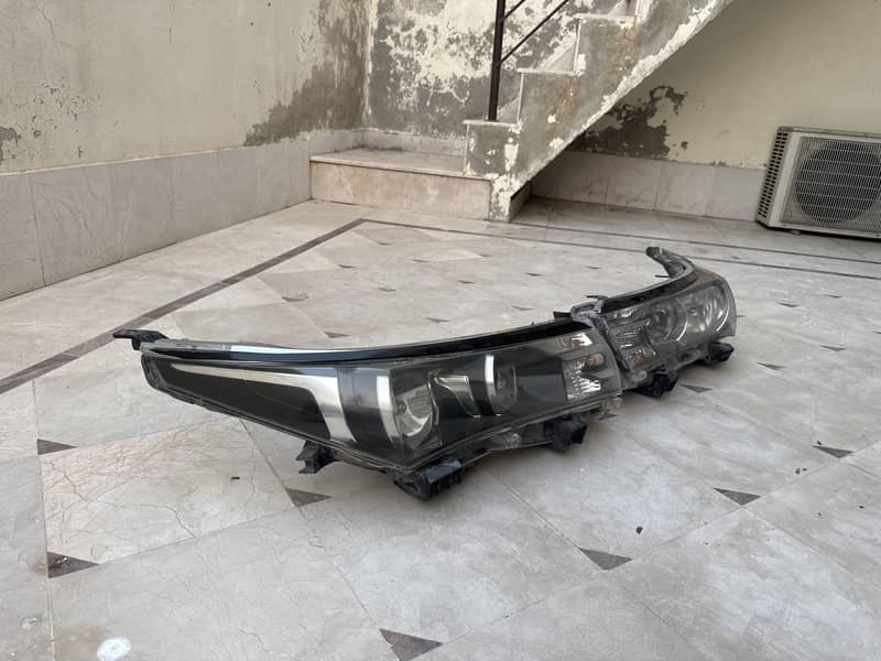 Corolla original headlights 0