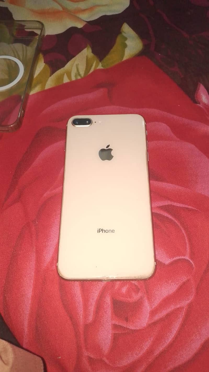 Apple iPhone 8 Plus 2