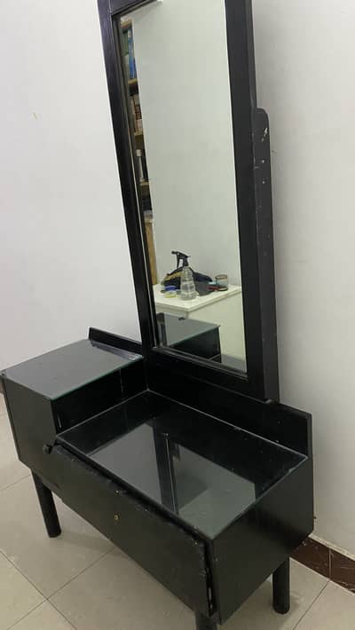 Dressing table for sale