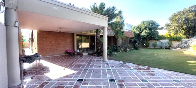 2 Kanal Used Modern Design Most Beautiful Owner Build Bungalow For Sale At Prime Location Of Dha Lahore Near To Park Masjid, KFC & Commercial Market .