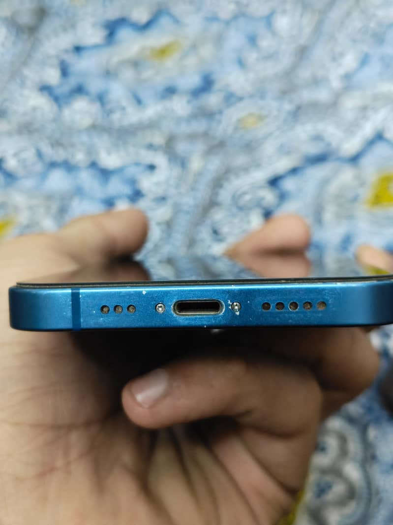 Apple iPhone 13 1