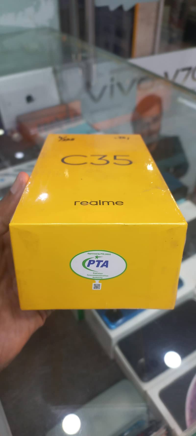 Realme C35 1