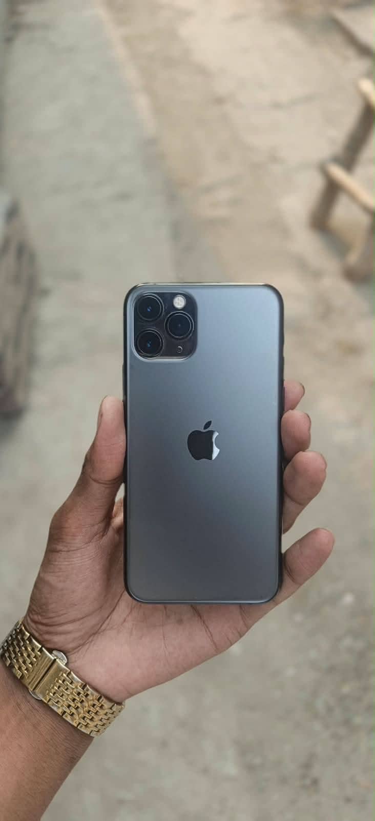 Apple iPhone 11 Pro 0