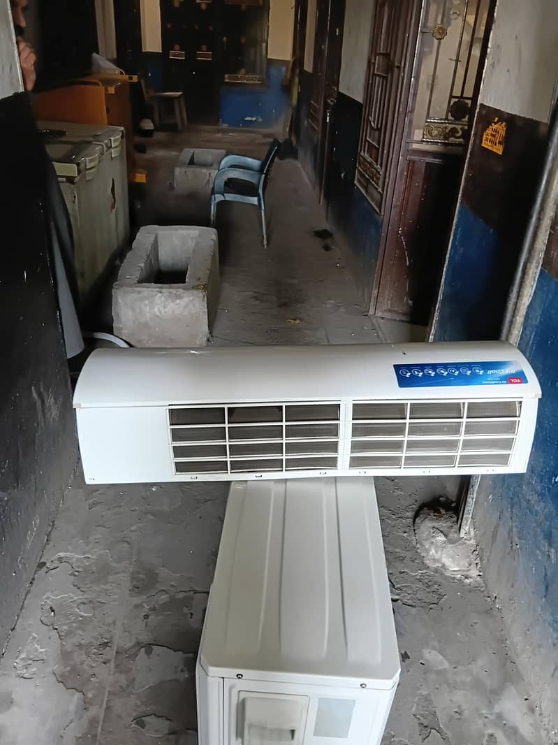 TCL A. C 4