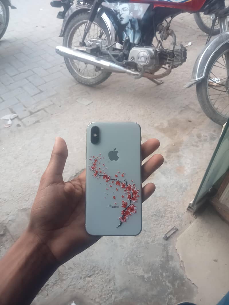 Apple iPhone X 3