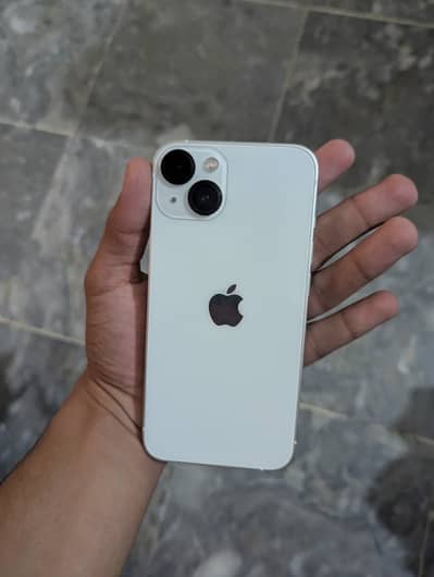 Apple iPhone 13