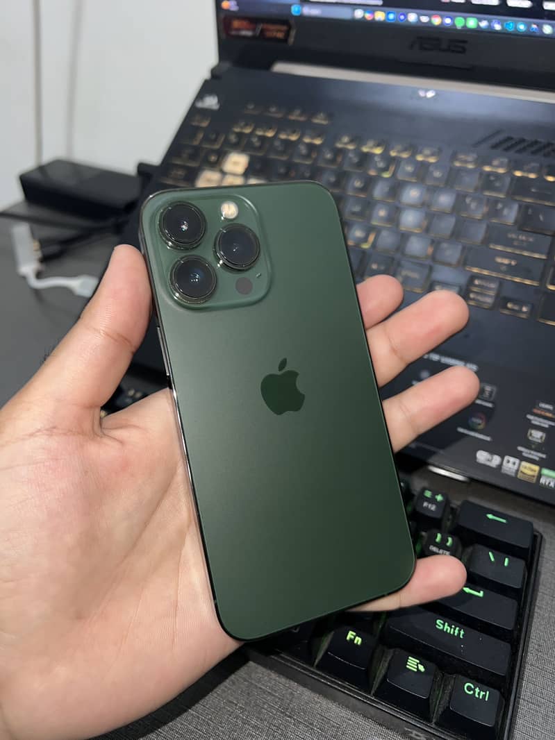 Apple iPhone 13 Pro 3