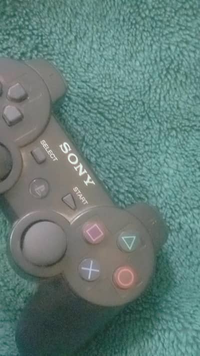 Bluetooth gaming controller