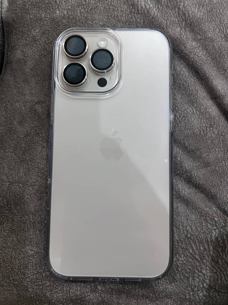 Apple iPhone 16 Pro Max 0