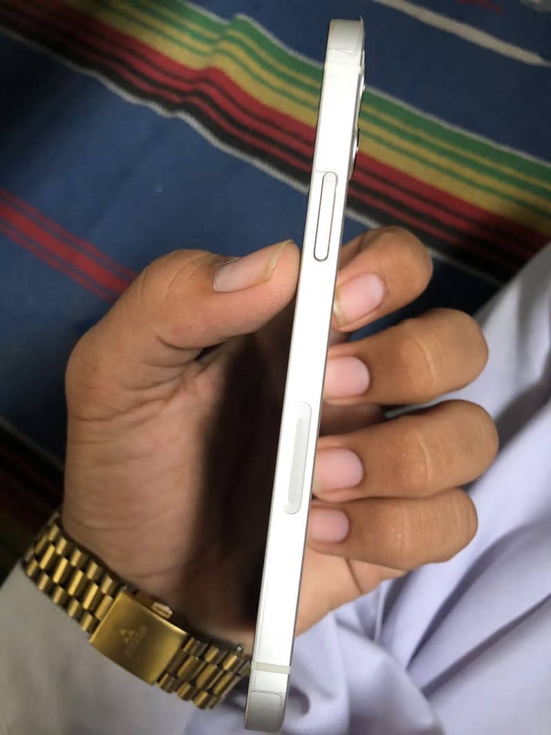 Apple iPhone 12 2