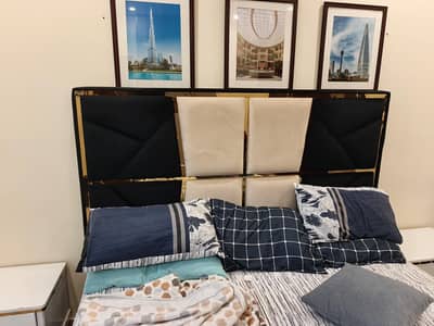 king size bed. . very butefull