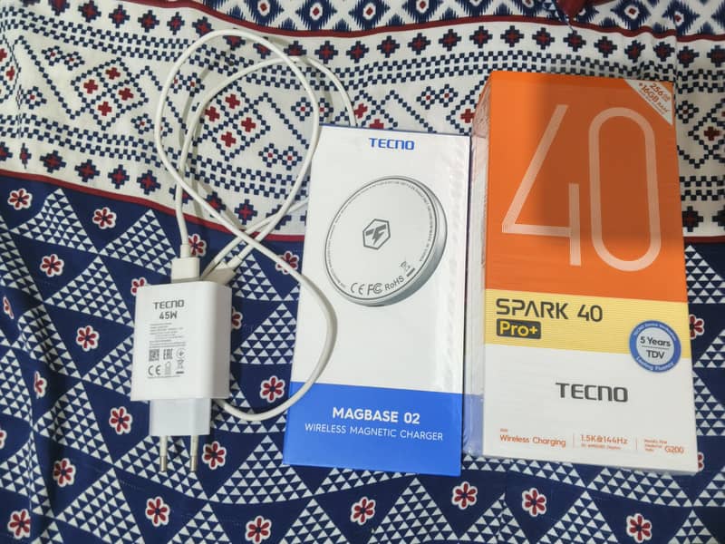 Tecno spark 40 pro Plus 0