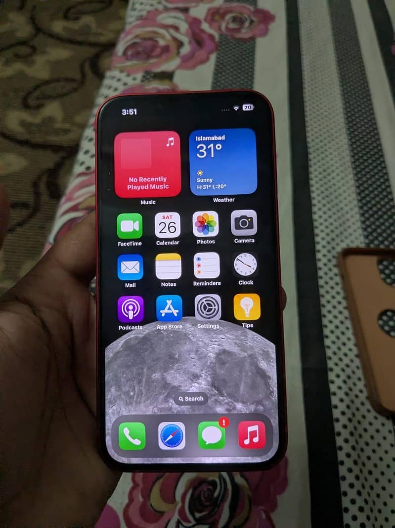Apple iPhone 13 1