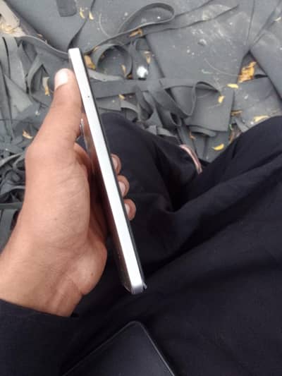 Vivo Y04