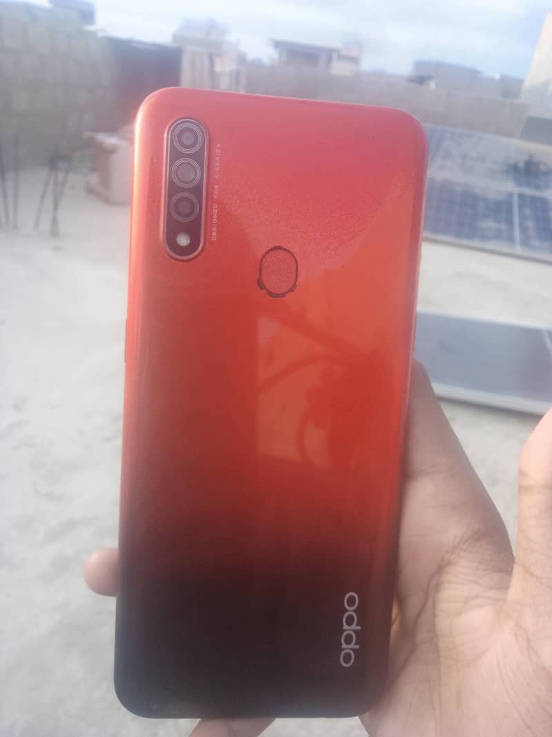 OPPO A31 0