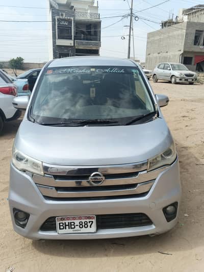 Nissan Dayz Highway Star 2014 aaj me payment me deni ha