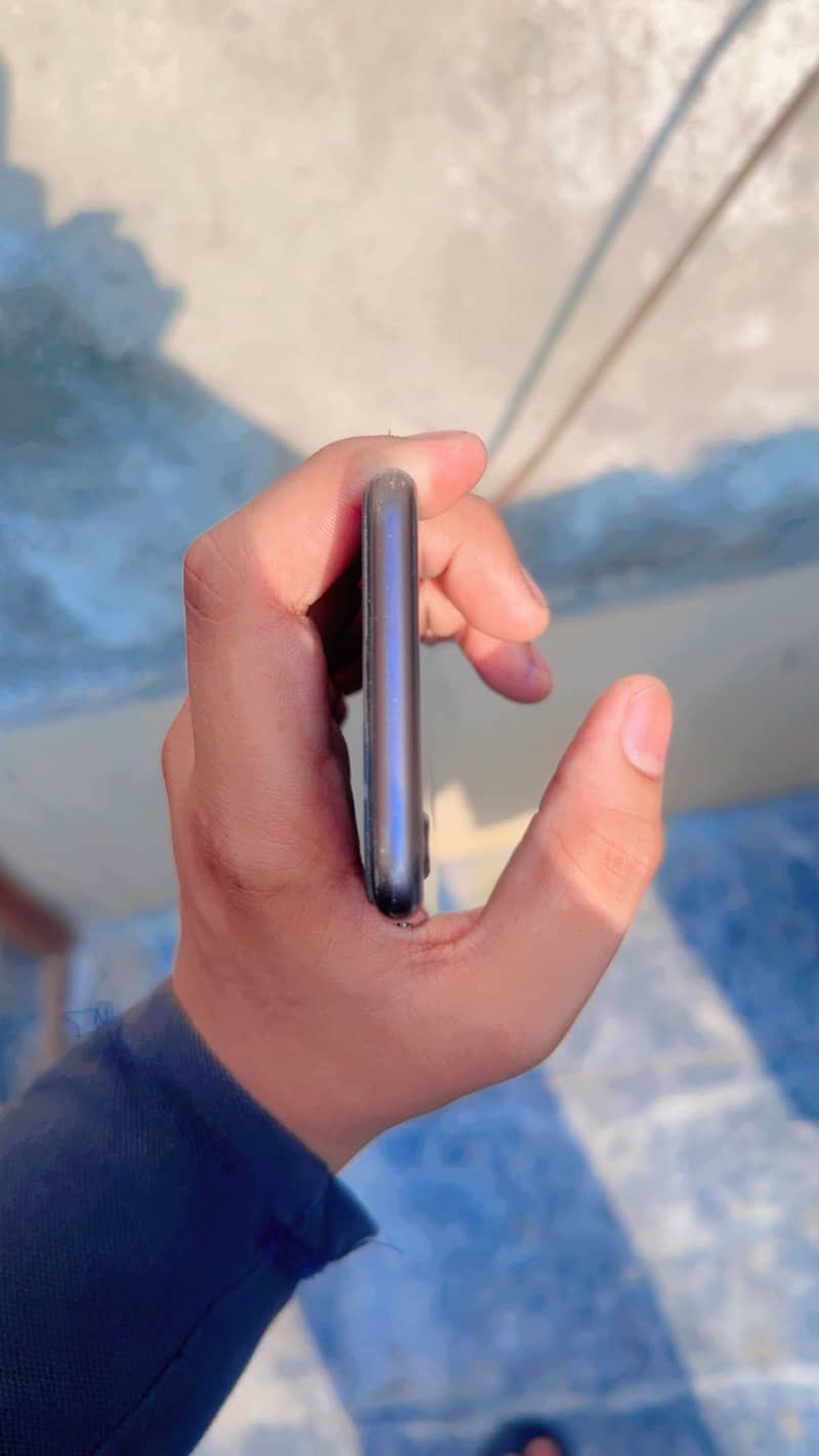 Apple iPhone SE 6